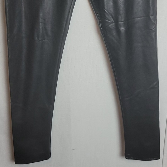 7 For All Mankind Faux Leather Leggings Black - Picture 4 of 8
